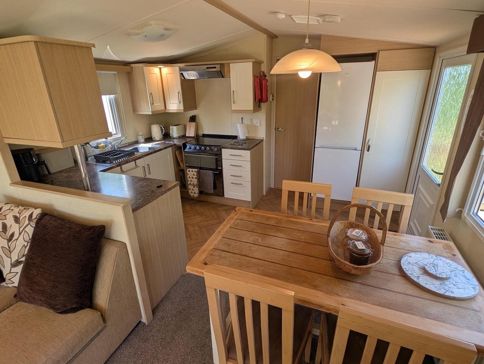 Red Squirrel Holiday Home In The Countryside, 10 Mins To Lligwy Beach Llandyfrydog Kültér fotó