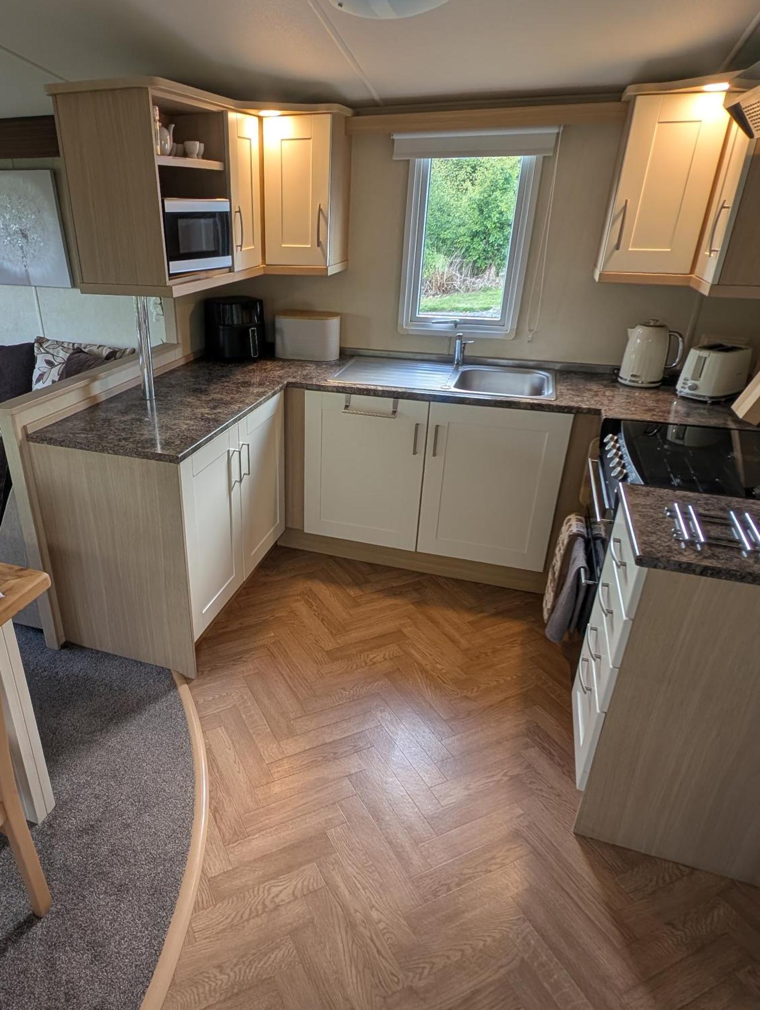 Red Squirrel Holiday Home In The Countryside, 10 Mins To Lligwy Beach Llandyfrydog Kültér fotó